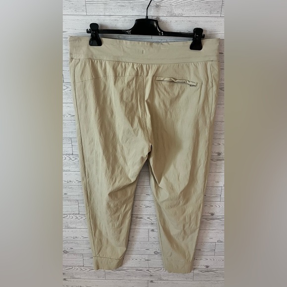 Athleta Women's Size 16 Trekkie North Jogger High Rise Pull On Pants Hiking - Picture 11 of 14